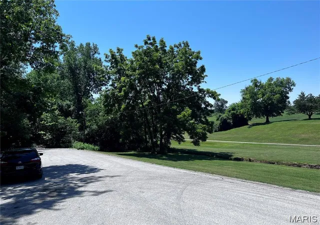 Photo 2 of Land for sale at 5 S Park Dr, Hannibal, MO 63401 | MLS# MIS26002241 | Listing updated on 2026-09-01