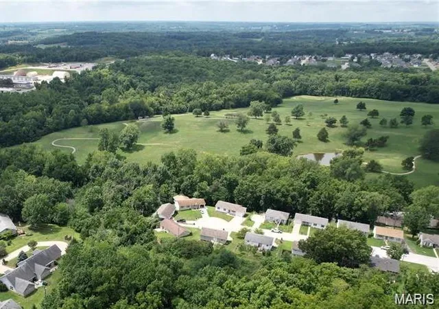 7th image of 5 S Park Dr, Hannibal, MO 63401 | MLS# MIS26002241