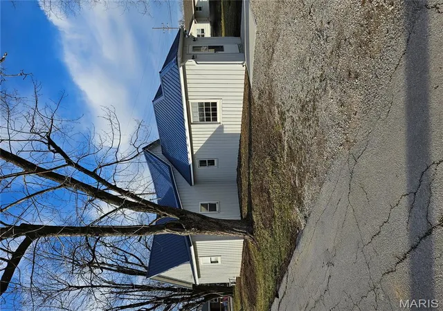 Photo 3 of Single Family Residence at 305 S Main St, Center, MO 63436 | MLS# MIS26002535 | | Sold on 2026-02-20