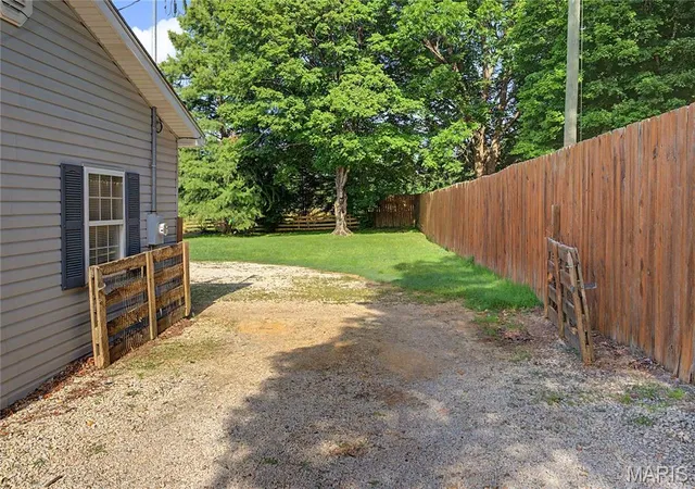 Photo 4 of Single family home for sale at 301 State Hwy 51 S, Marble Hill, MO 63764 | MLS# MIS26002679 | Listing updated on 2026-08-29