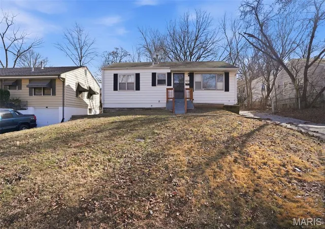 Homes for sale in Saint Louis, MO | 5608 Sapphire Ave, Saint Louis, MO 63136 | MLS# MIS26003354