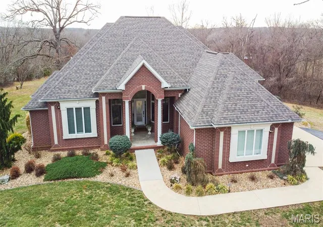 3rd image of 10840 Breeden Dr, Rolla, MO 65401 | MLS# MIS26003361
