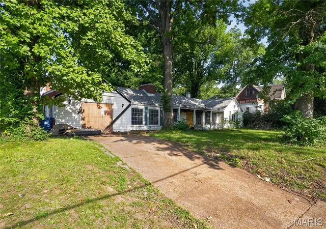 1st image of 35 Robert Ave, Ferguson, MO 63135 | MLS# MIS26003364
