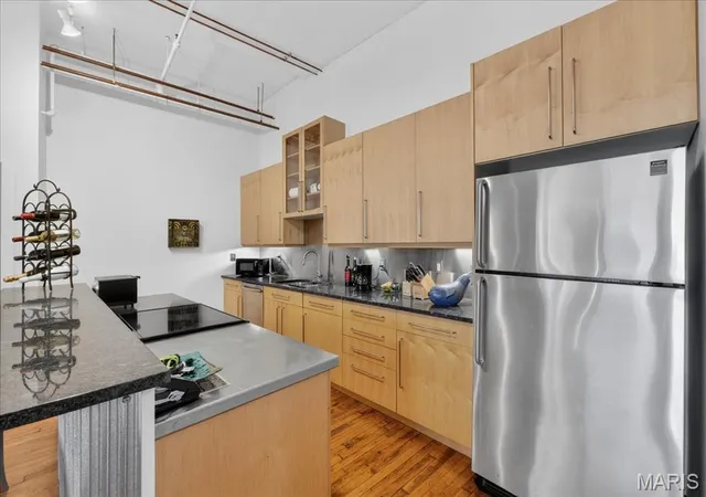 3rd image of 1010 Saint Charles St #904, St Louis, MO 63101 | MLS# MIS26003470