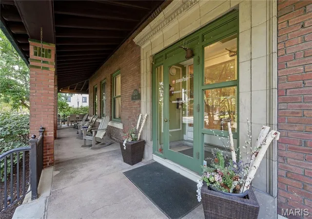 Photo 3 of Single family home for sale at 4500 W Pine Blvd, Saint Louis, MO 63108 | MLS# MIS26003608 | Listing updated on 2026-07-29