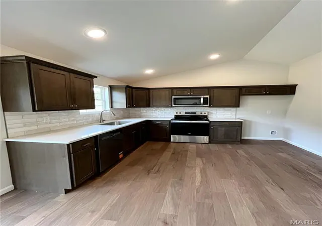 Photo 3 of Single family home for sale at 773 Sydney Ct, Washington, MO 63090 | MLS# MIS26003659 | Listing updated on 2026-10-01