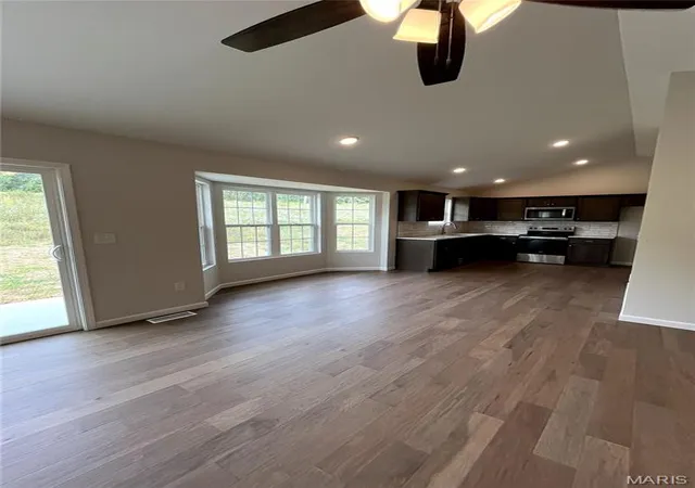 Photo 4 of Single family home for sale at 773 Sydney Ct, Washington, MO 63090 | MLS# MIS26003659 | Listing updated on 2026-10-01