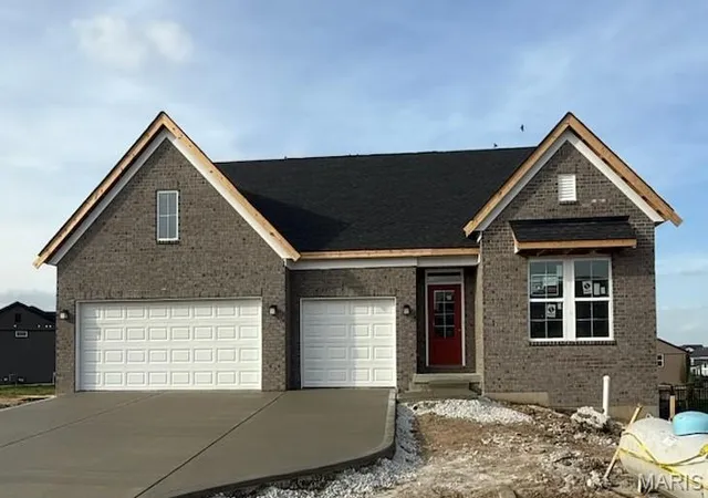 Homes for sale in Dardenne Prairie, MO | 239 Kerry Downs Dr, Dardenne Prairie, MO 63368 | MLS# MIS26003696