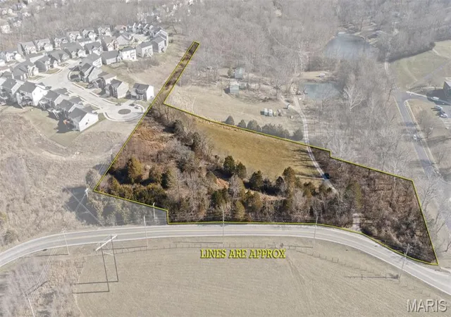 Land for sale at 7600 Fine Rd, Saint Louis, MO 63129 | MLS# MIS26003714