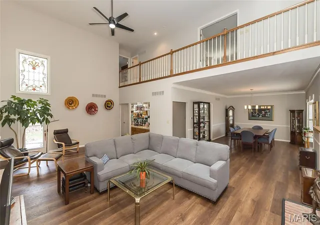 4th image of 14380 Cedar Springs Dr, Chesterfield, MO 63017 | MLS# MIS26003864