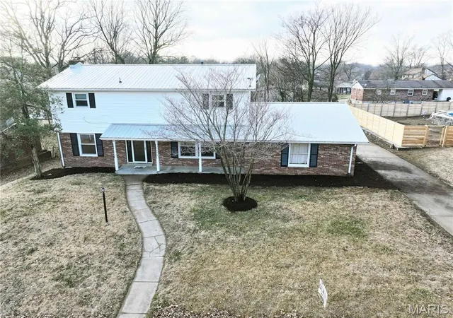 Photo 1 of Single family home for sale at 1829 Weissinger Ln, Cape Girardeau, MO 63701 | MLS# MIS26004044 | Listing updated on 2026-09-24