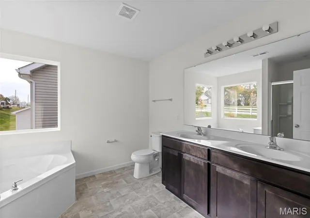 3rd image of 27 Shady Elm Ct, Saint Charles, MO 63301 | MLS# MIS26004221