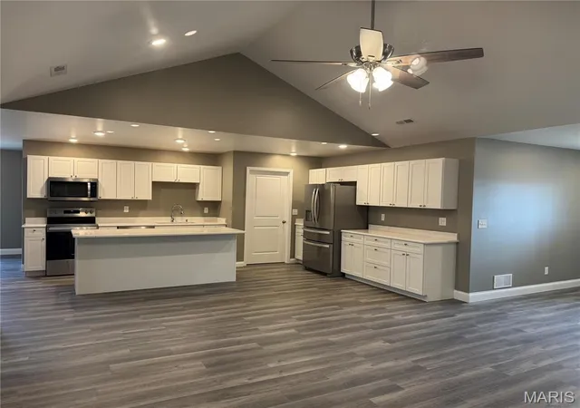 Photo 2 of Single family home for sale at 177 Kitlaw Trail, Hannibal, MO 63401 | MLS# MIS26004412 | Listing updated on 2026-09-14