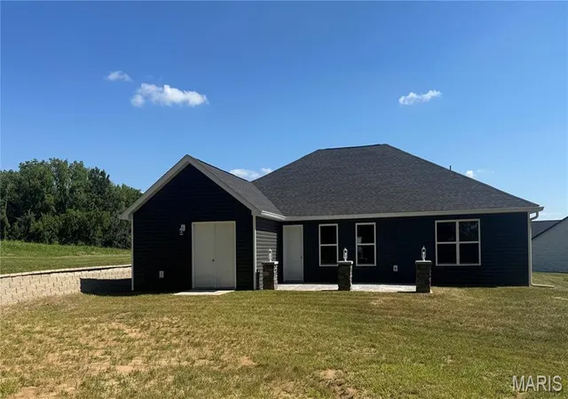 Homes for sale in Hannibal, MO | 177 Kitlaw Trail, Hannibal, MO 63401 | MLS# MIS26004412