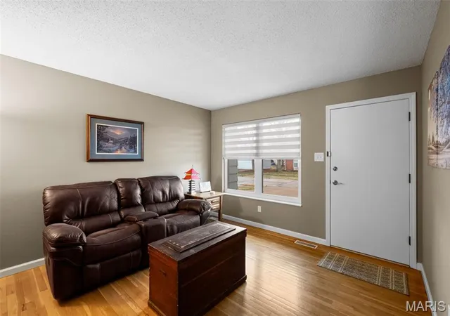 Photo 4 of Single family home for sale at 7415 Foxtrot Dr, Hazelwood, MO 63042 | MLS# MIS26004429 | Listing updated on 2026-03-06