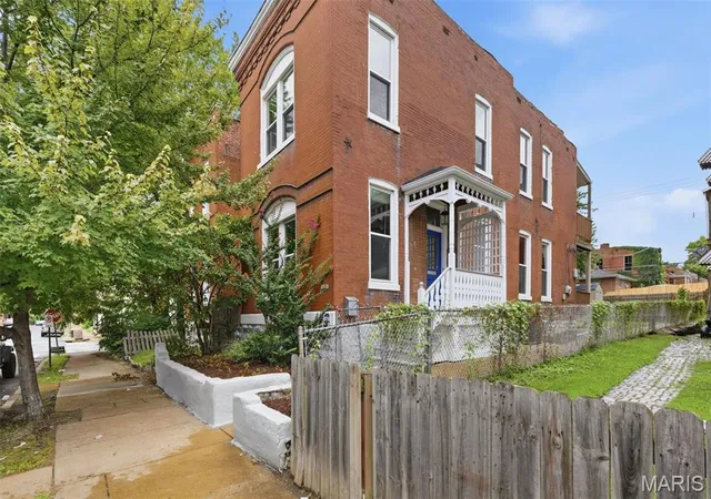 Photo 1 of Sale Pending at 2645 Chippewa St, St Louis, MO 63118 | MLS# MIS26004762 | Listing updated on 2026-08-28