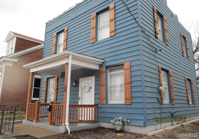 Photo 1 of Sale Pending at 20 S 17th St, Belleville, IL 62226 | MLS# MIS26004886 | Listing updated on 2026-09-18