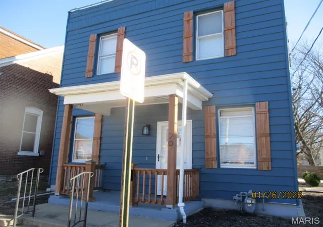 Homes for sale in Belleville, IL | 20 S 17th St, Belleville, IL 62226 | MLS# MIS26004886