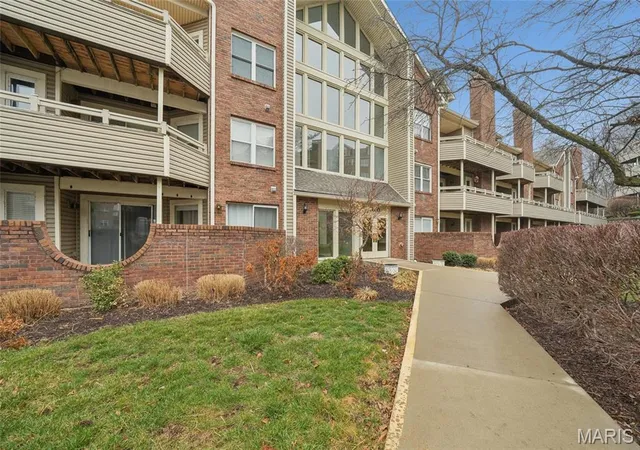 Homes for sale in St Louis, MO | 1010 Thoreau Ct #310, St Louis, MO 63146 | MLS# MIS26004966