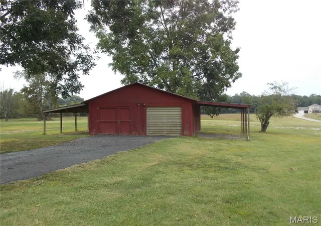 27th image of 647 County Road 470, Poplar Bluff, MO 63901 | MLS# MIS26005046