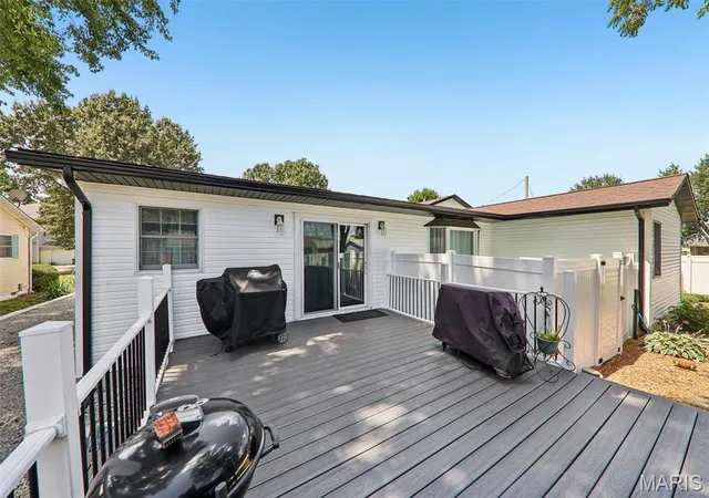 4th image of 1512 N Harrison St, Litchfield, IL 62056 | MLS# MIS26005456