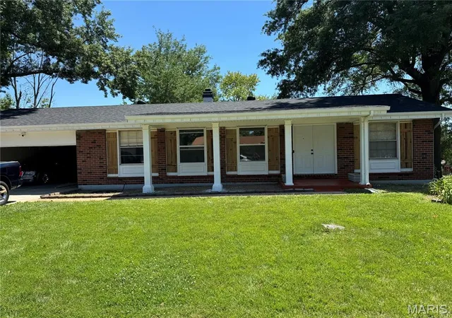 Photo 1 of Single family home for sale at 4308 Sulla Dr, Florissant, MO 63033 | MLS# MIS26005661 | Listing updated on 2026-09-13