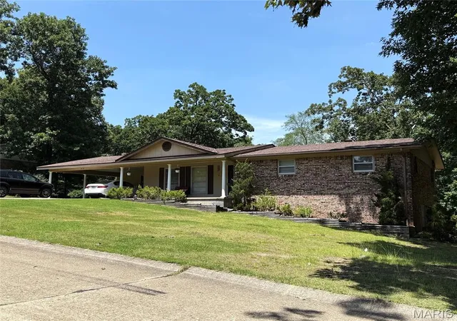 2nd image of 2001 King Rd, Poplar Bluff, MO 63901 | MLS# MIS26005844