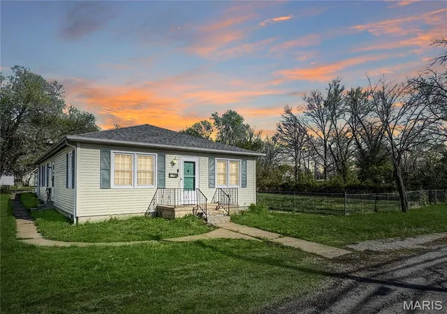 Homes for sale in Sullivan, MO | 112 Orchard Street, Sullivan, MO 63080 | MLS# MIS26005855