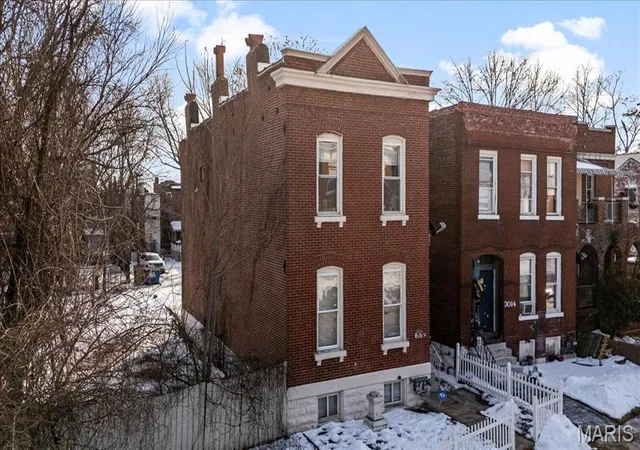 Photo 3 of Multi family home for sale at 3012 Ohio Ave, Saint Louis, MO 63118 | MLS# MIS26006071 | Listing updated on 2026-08-24