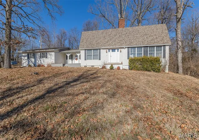 Homes for sale in Dexter, MO | 16747 Chalk Bluff Trl, Dexter, MO 63841 | MLS# MIS26006164