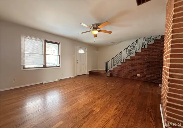 4th image of 4552 Ray Ave, Saint Louis, MO 63116 | MLS# MIS26006332