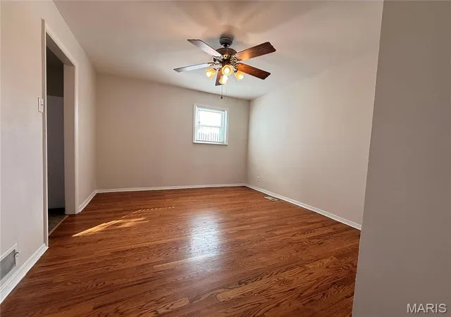5th image of 4552 Ray Ave, Saint Louis, MO 63116 | MLS# MIS26006332