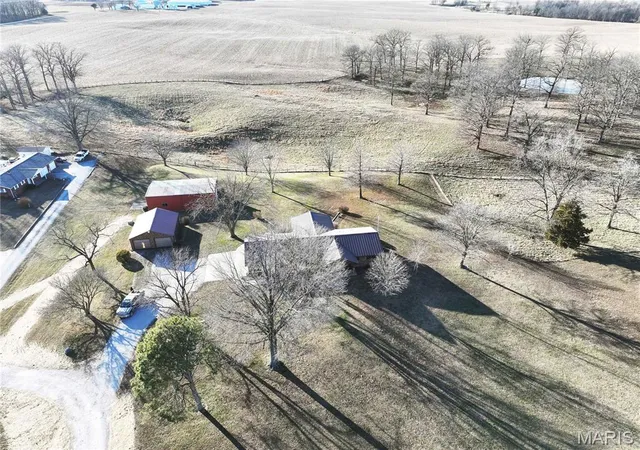 Photo 4 of Single family home for sale at 34 Missouri Ln, Perryville, MO 63775 | MLS# MIS26006398 | Listing updated on 2026-09-24