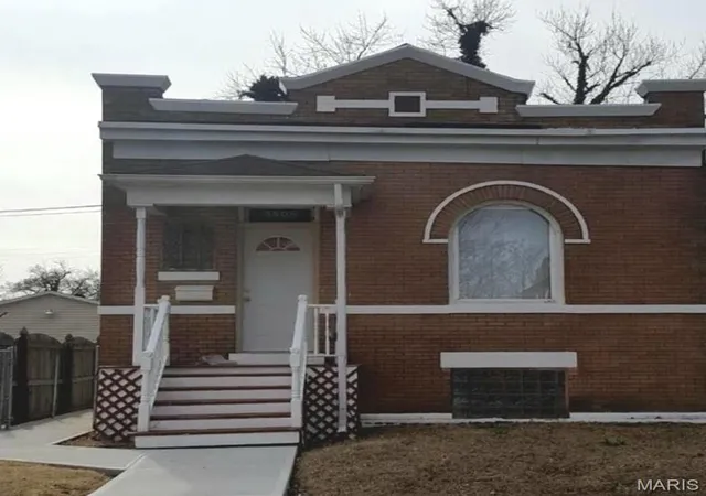 Single family home for sale at 4808 Cupples Pl, Saint Louis, MO 63113 | MLS# MIS26006582 | Listing updated on 2026-03-08