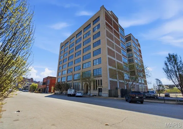 Photo 1 of Condo for sale at 2020 Washington Ave #303, Saint Louis, MO 63103 | MLS# MIS26006704 | Listing updated on 2026-08-09
