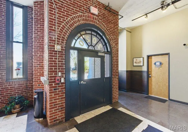 Photo 3 of Condo for sale at 2020 Washington Ave #303, Saint Louis, MO 63103 | MLS# MIS26006704 | Listing updated on 2026-08-09