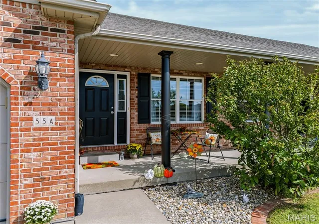 Photo 3 of Single family home for sale at 55 Bridgewater Ln #A, Highland, IL 62249 | MLS# MIS26006835 | Listing updated on 2026-09-16