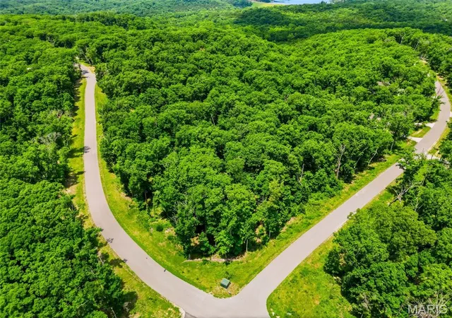 2nd image of 2832 Morgan Lake Dr, Wright City, MO 63390 | MLS# MIS26006836