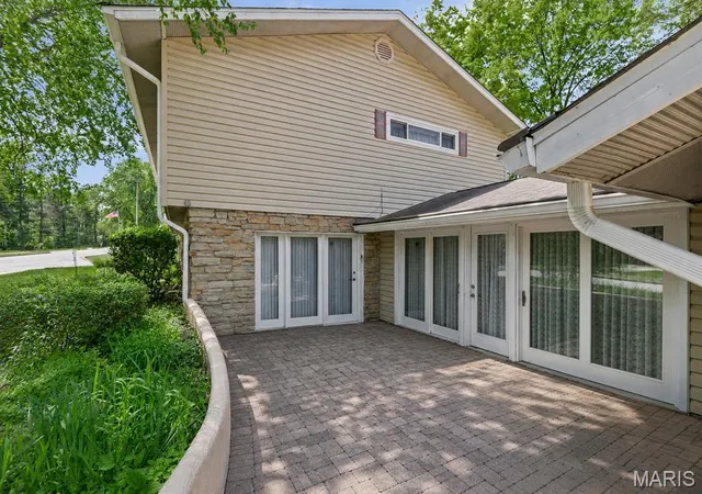 Photo 2 of Single family home for sale at 1237 Gerber Rd, Edwardsville, IL 62025 | MLS# MIS26007093 | Listing updated on 2026-09-14