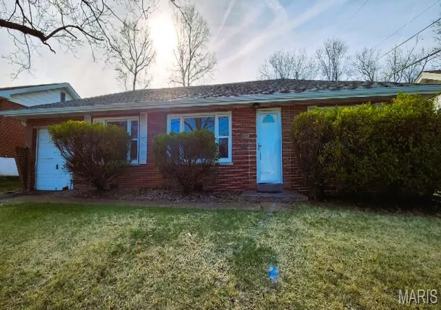Homes for sale in Saint Louis, MO | 8419 Falmouth Dr, Saint Louis, MO 63121 | MLS# MIS26007136