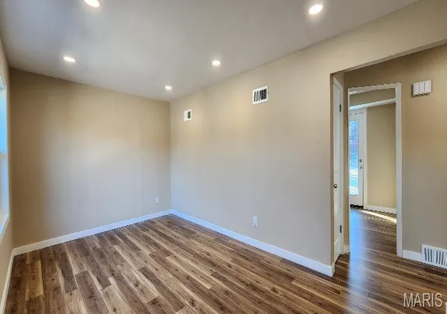 Photo 3 of Single family home for sale at 8419 Falmouth Dr, Saint Louis, MO 63121 | MLS# MIS26007136 | Listing updated on 2026-10-05