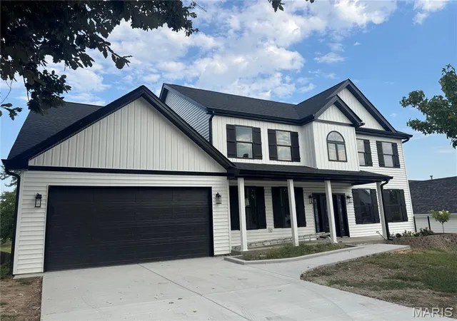 Photo 1 of Single family home for sale at 4829 Crosswood Dr, Saint Louis, MO 63129 | MLS# MIS26007143 | Listing updated on 2026-09-16