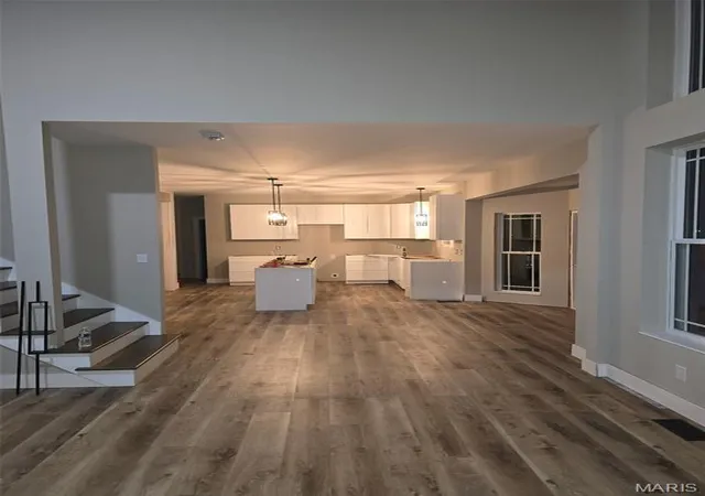 Photo 3 of Single family home for sale at 4829 Crosswood Dr, Saint Louis, MO 63129 | MLS# MIS26007143 | Listing updated on 2026-09-16