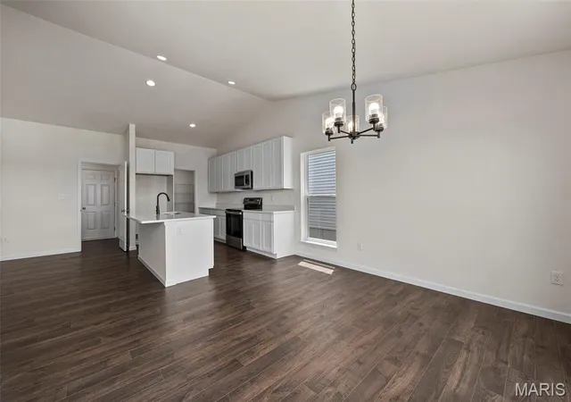 3rd image of 540 Apple Orchard Ln, O'fallon, MO 63385 | MLS# MIS26007177