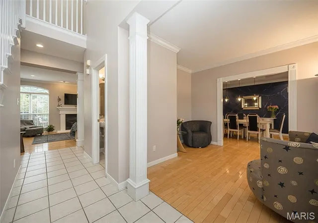 5th image of 102 Seabrook Ct, Chesterfield, MO 63017 | MLS# MIS26007291