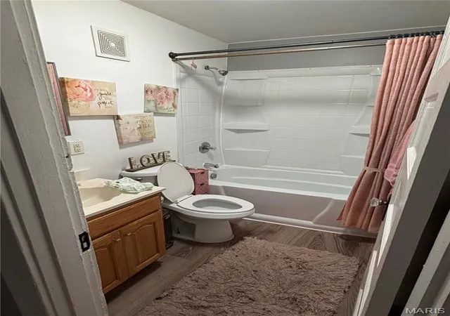 Photo 2 of Sale Pending at 3853 Potomac St, St Louis, MO 63116 | MLS# MIS26007320 | Listing updated on 2026-09-06
