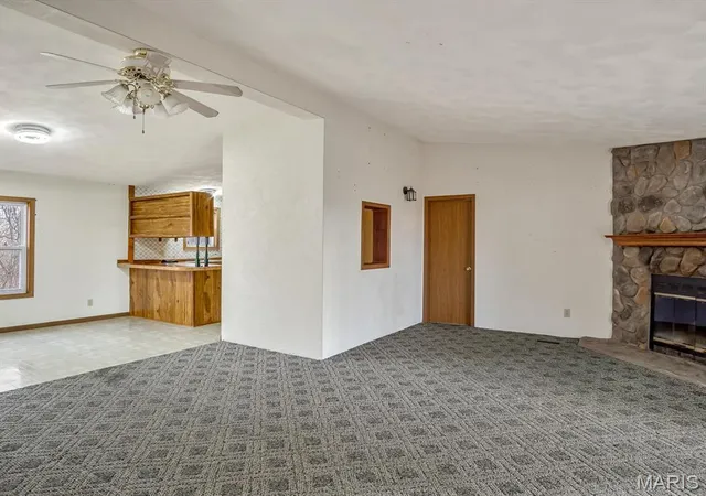 Photo 3 of Manufactured home for sale at 6401 S Ronnie Dr, Waterloo, IL 62298 | MLS# MIS26007464 | Listing updated on 2026-03-16