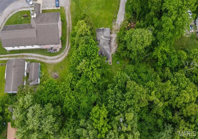 Homes for sale in Fairview Heights, IL | 9310 Richfield Rd, Fairview Heights, IL 62208 | MLS# MIS26007492