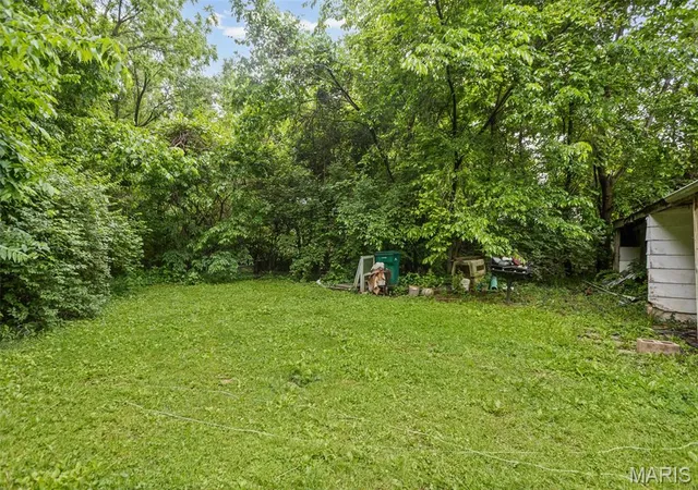Homes for sale in Fairview Heights, IL | 9310 Richfield Rd, Fairview Heights, IL 62208 | MLS# MIS26007492