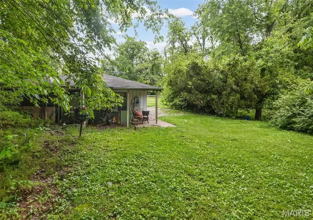 Homes for sale in Fairview Heights, IL | 9310 Richfield Rd, Fairview Heights, IL 62208 | MLS# MIS26007492